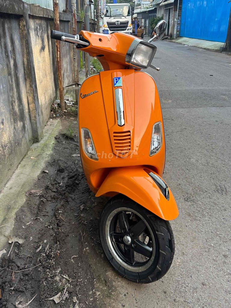 Piaggio Vespa S125 màu Cam Đã qua sử dụng. Mua bán Xe máy tại Thành phố Dĩ An Bình Dương được đăng bởi Hưng Motor hình 6