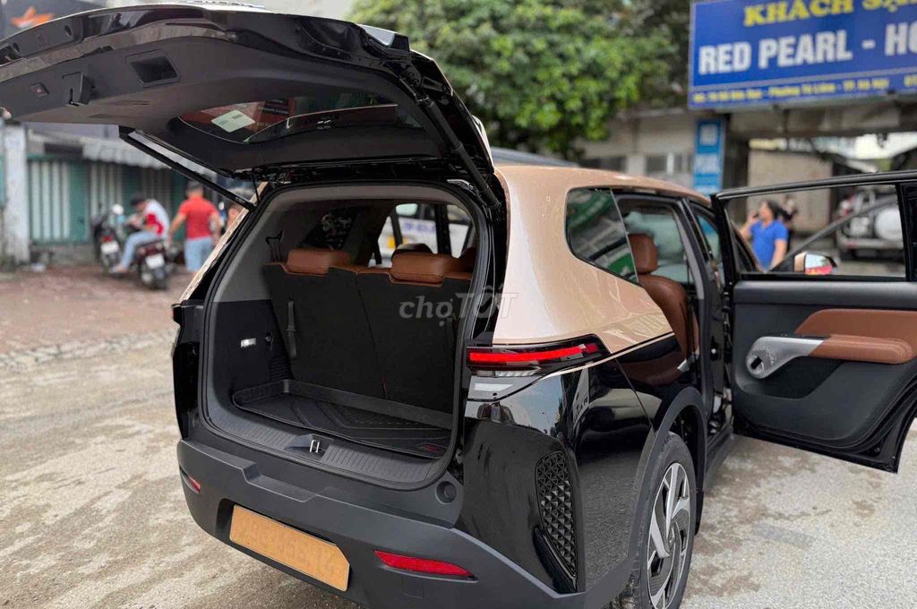 LIMO GREEN VAY DỄ, BAO HS KHÓ, BANK 90%. Mua bán Ô tô tại Quận Tân Bình Tp Hồ Chí Minh được đăng bởi Kỳ Nguyễn VinFast hình 4