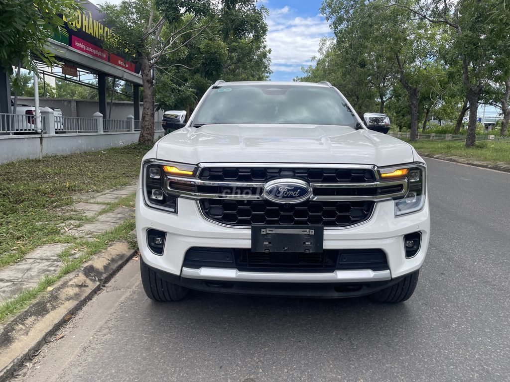 Ford Everest 2023 Titanium+ 2.0 AT 4x4 - 35000 km. Mua bán Ô tô tại Thành phố Phan Thiết Bình Thuận được đăng bởi Nhựt hình 3