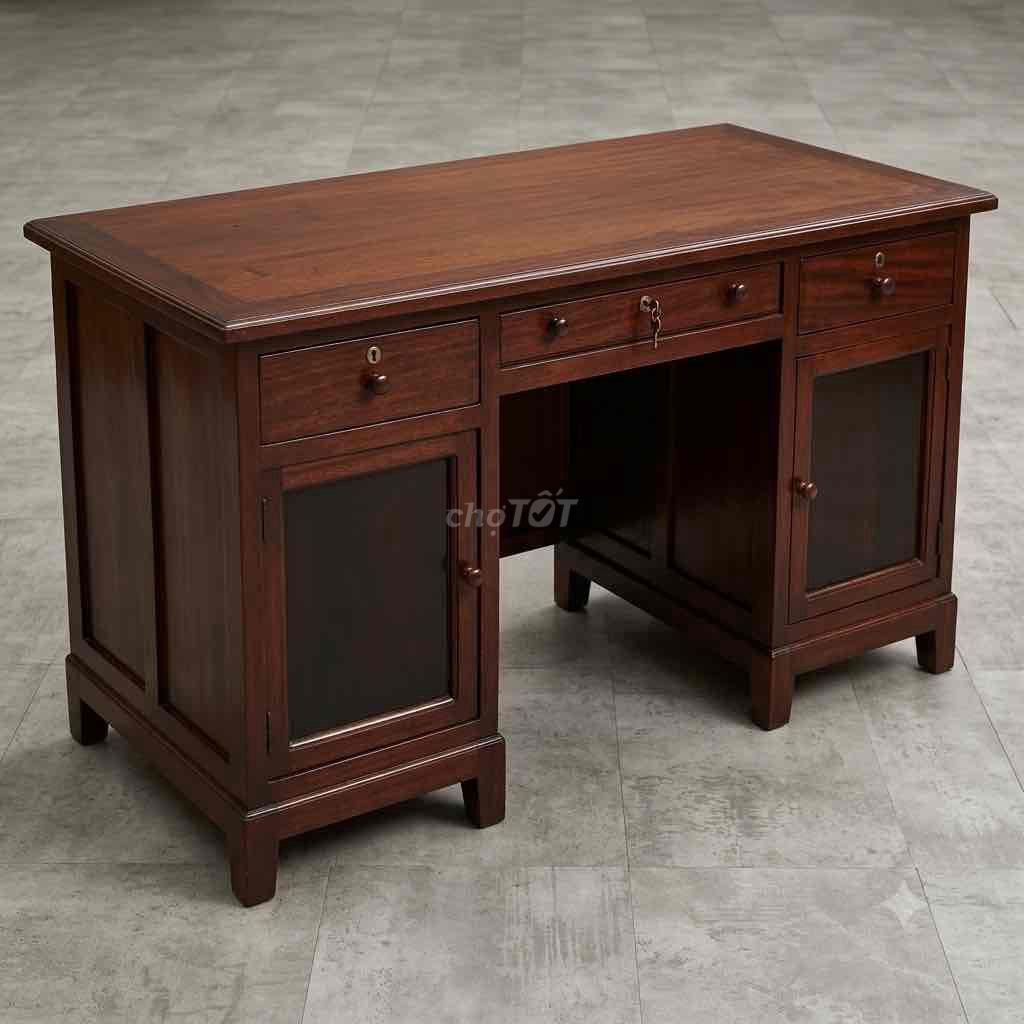 Tủ Gỗ Xoan Đào Nâu Cổ Điển. Mua bán Tủ, kệ gia đình tại Quận Ninh Kiều Cần Thơ được đăng bởi Thy hình 1