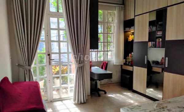 NHÀ YÊN LÀNH- hẻm 57 Bàu Cát 8- 60m2-HXH- 8,75 tỷ- phân lô dân trí cao. Mua bán nhà ở tại Quận Tân Bình Tp Hồ Chí Minh được đăng bởi San Phạm Văn hình 5