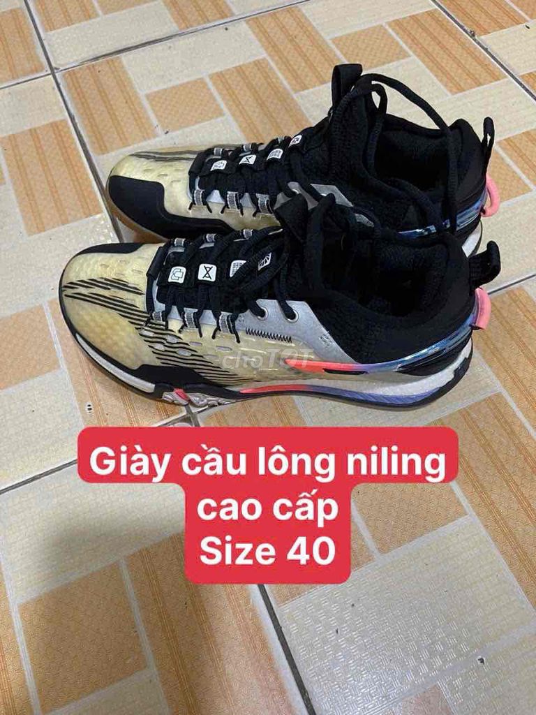 giày cầu lông lining dóng cao cấp size 40