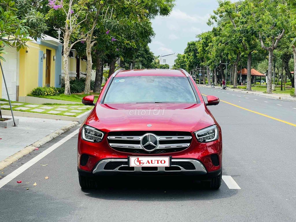 Mercedes GLC200 4matic model 2020 siu siu đẹp