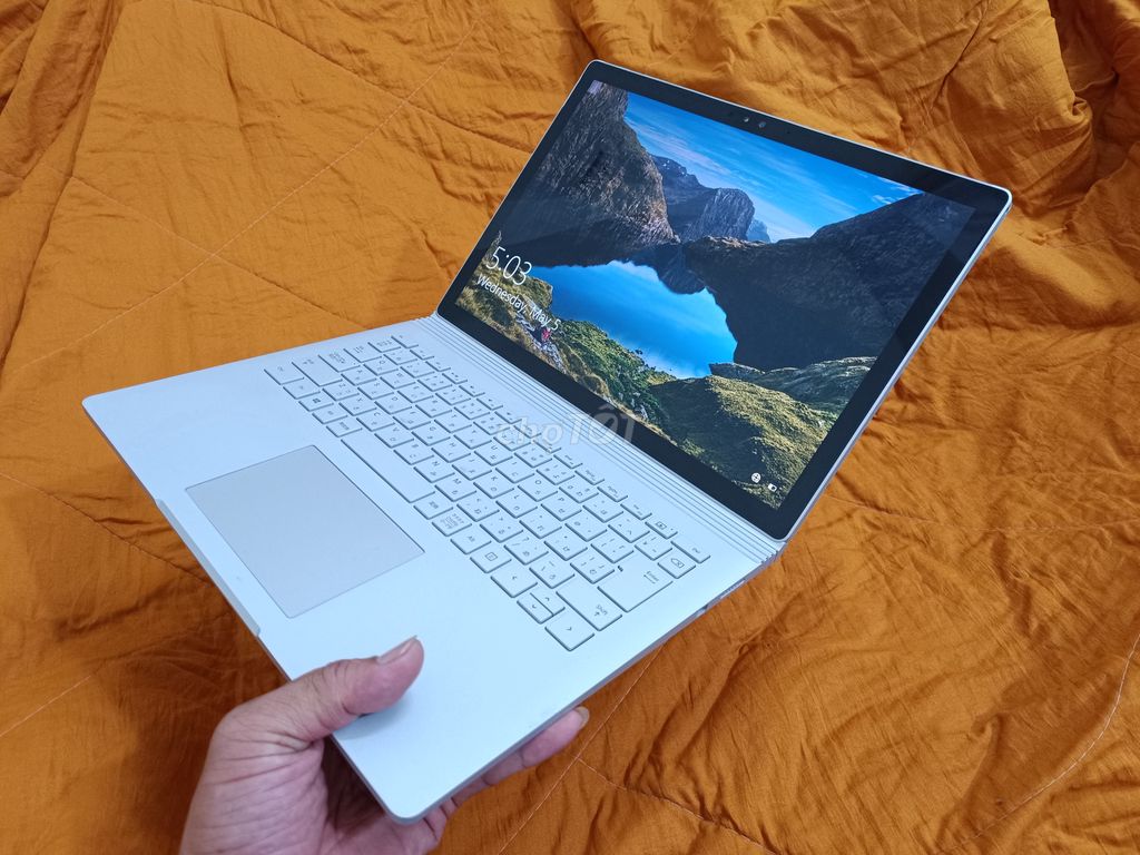 SURFACE BOOK 1,Core i5/ 8GB/ 128GB Ssd 13.5