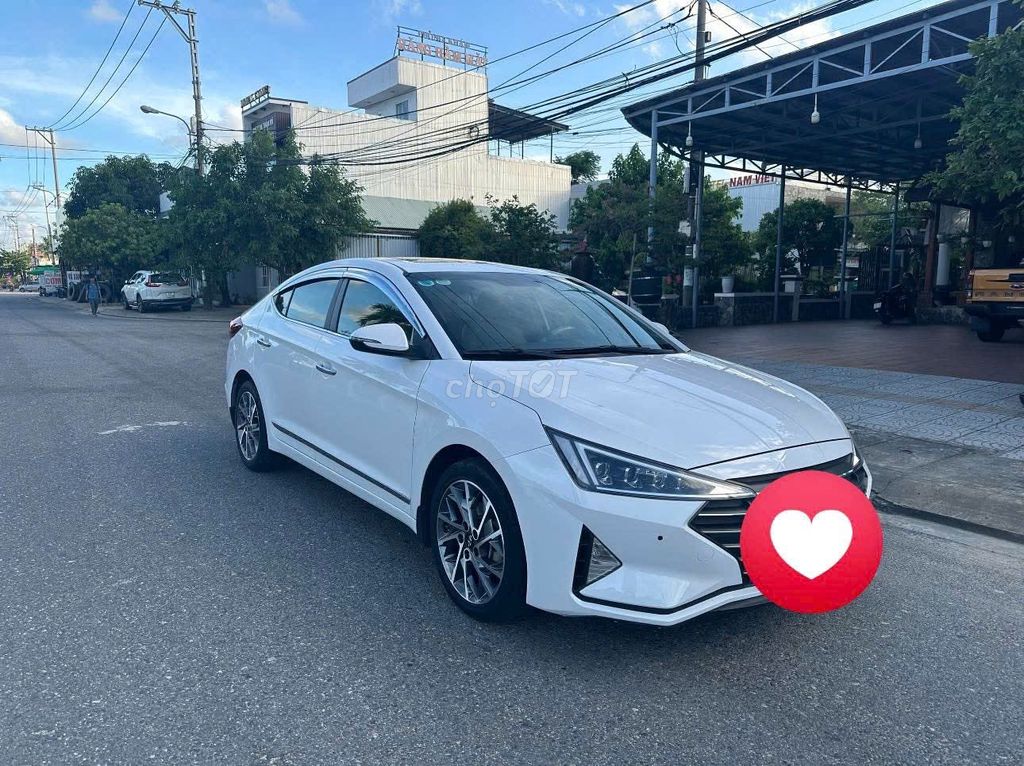 Bán Elantra 2.0AT  bản full. Mua bán Ô tô tại Quận Cẩm Lệ Đà Nẵng được đăng bởi Na hình 2