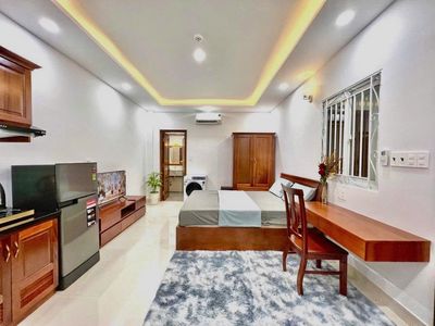 Căn hộ 30m2 FULL nội thât ngay bờ kè Trường Sa, ngã 4 Trần Quang Diệu
