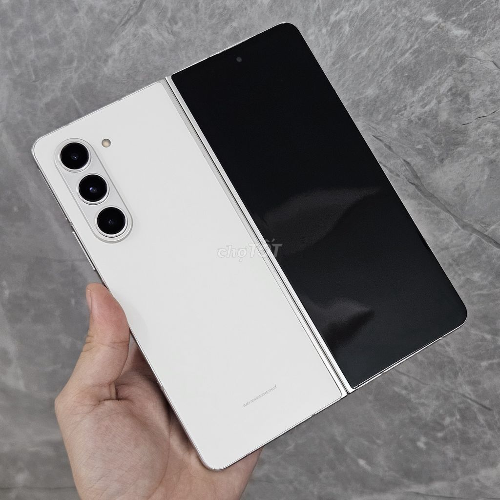 Samsung Galaxy Z Fold5 Trắng Snapdragon 8 Gen 2. Mua bán Điện thoại tại Quận Thanh Khê Đà Nẵng được đăng bởi Vietphones Store 16 Kỳ Đồng hình 1