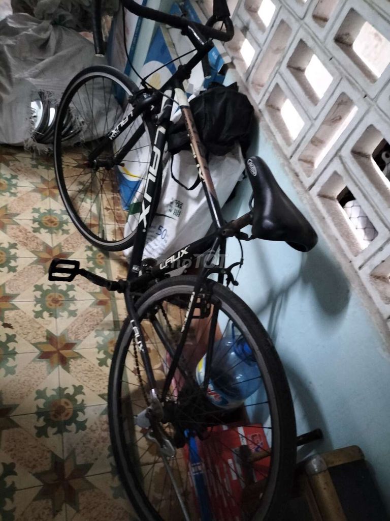 Xe đạp thể thao màu Đen. Mua bán Xe đạp tại Thành phố Qui Nhơn Bình Định được đăng bởi Vinh Hoang hình 2
