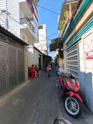 48m2 – 3 tầng – hẻm thông Nguyễn Tất Thành – 6,68 tỉ.