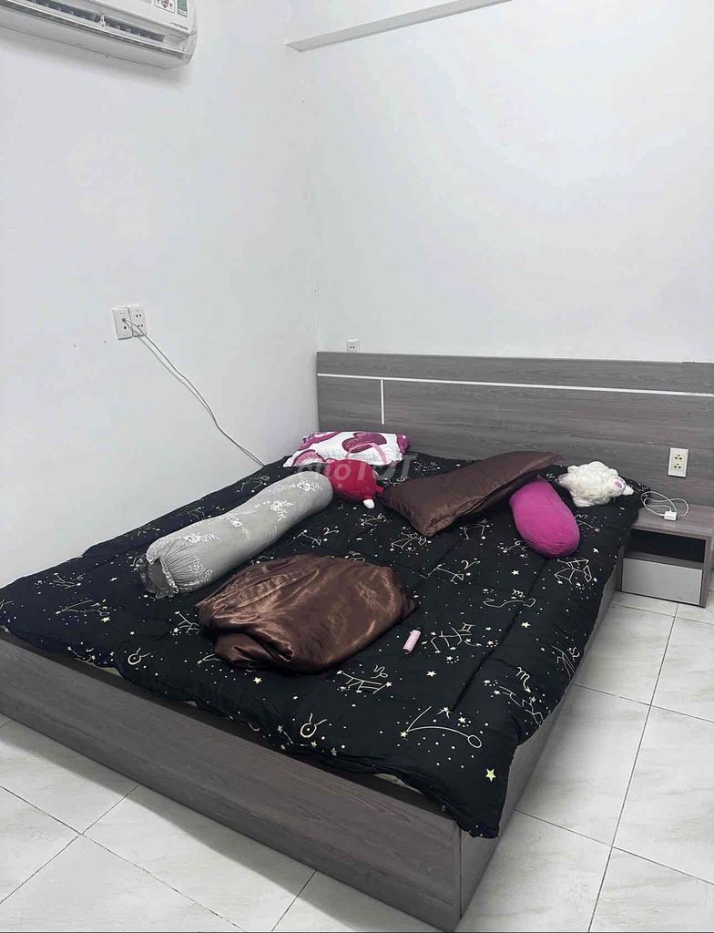 Nệm topper 1m8x2m Đen. Mua bán Giường, chăn ga gối nệm tại Quận Bình Thạnh Tp Hồ Chí Minh được đăng bởi Lam Hy hình 1