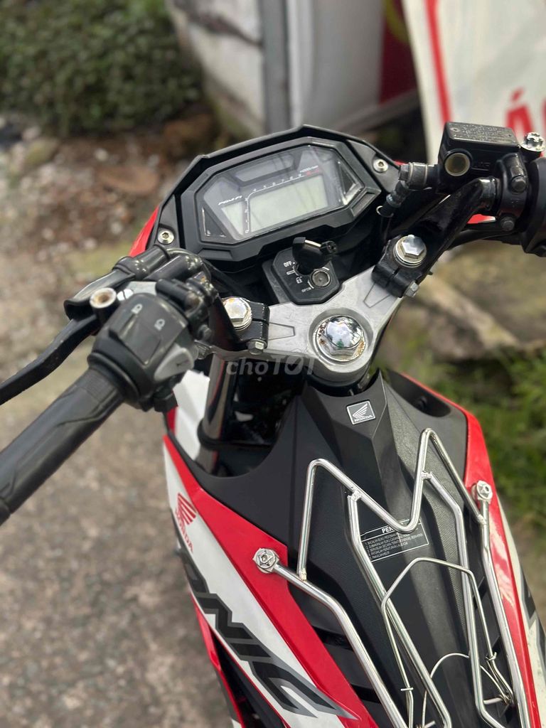 Sonic zin đẹp mới 95% máy cứng có bảo hành 6th. Mua bán Xe máy tại Thành phố Thuận An Bình Dương được đăng bởi Quân Anh Phạm hình 6