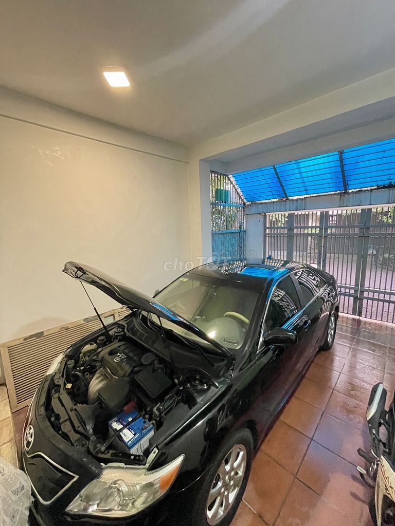 Toyota Camry LE 2010 из США — черный