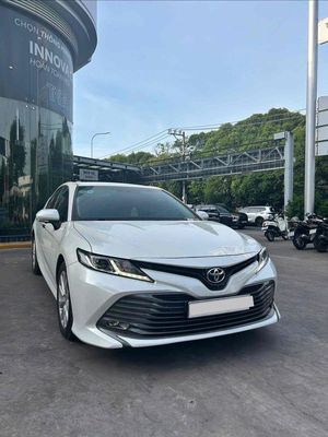 Toyota Camry 2.0G 2021 Trắng 52.000 km