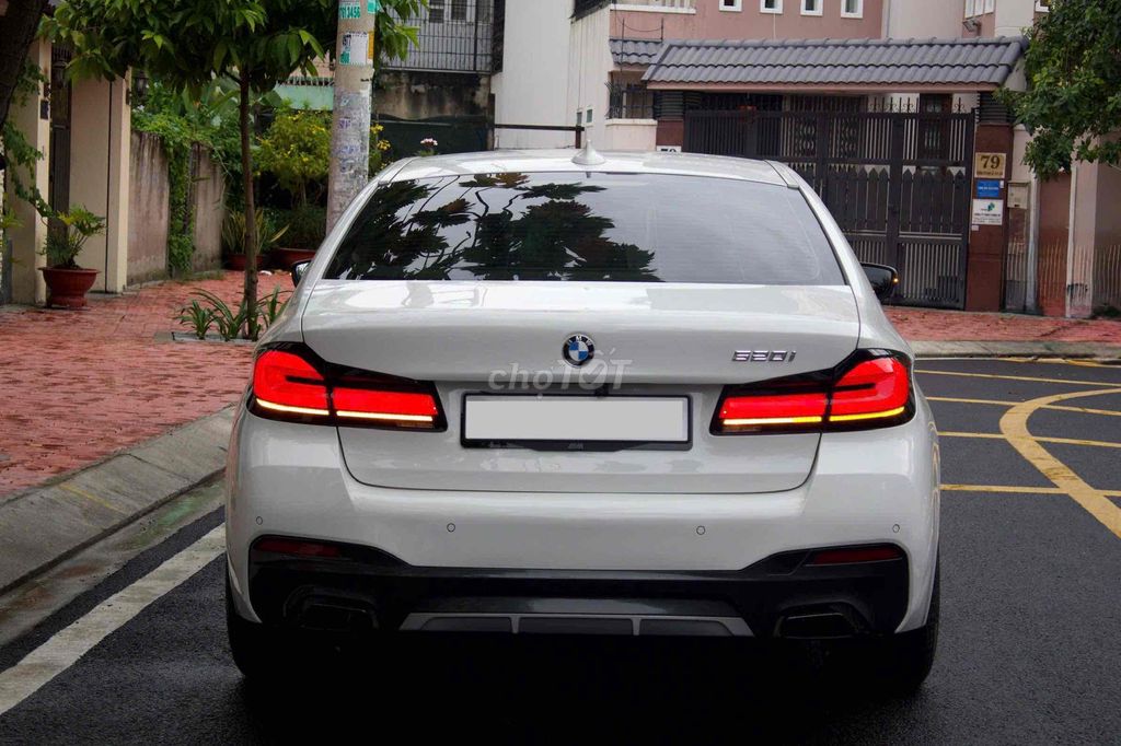 BMW 520i G30 model 2019. Mua bán Ô tô tại Quận 8 Tp Hồ Chí Minh được đăng bởi Khoa nguyễn hình 3