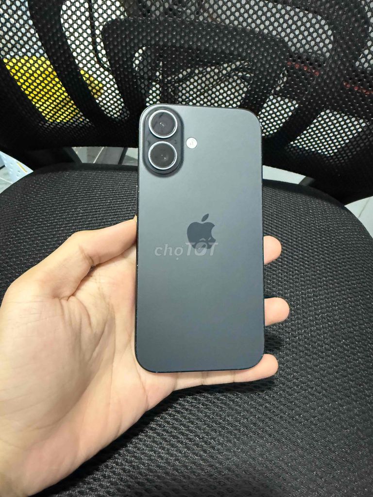 Apple iPhone 16 256GB Đen VN/A Cũ. Mua bán Điện thoại tại Thị xã Tân Uyên Bình Dương được đăng bởi Lu hình 1