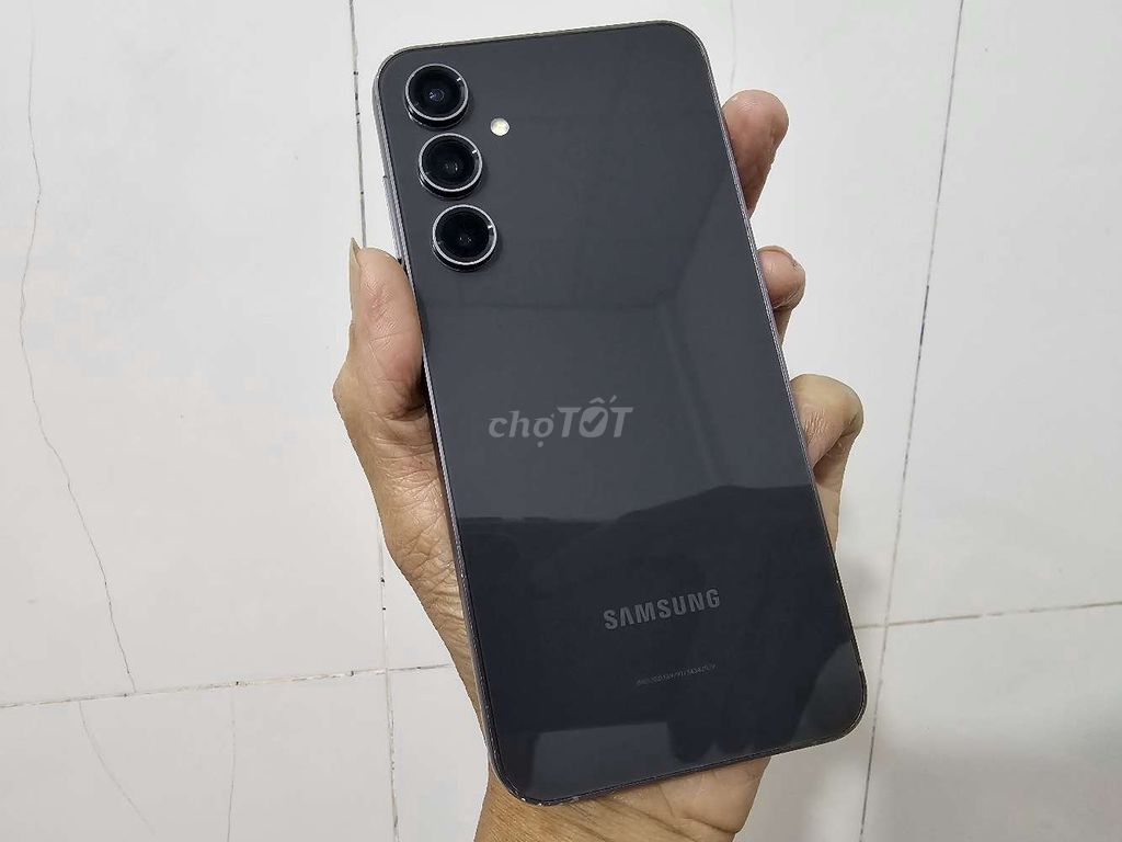 Samsung S23 FE VN 5G 2 Sim Zin Áp 8+128G Cho Đổi. Mua bán Điện thoại tại Quận Ninh Kiều Cần Thơ được đăng bởi Đang Mobile Có Thu Máy Lại Mua bán uy tín  hình 1