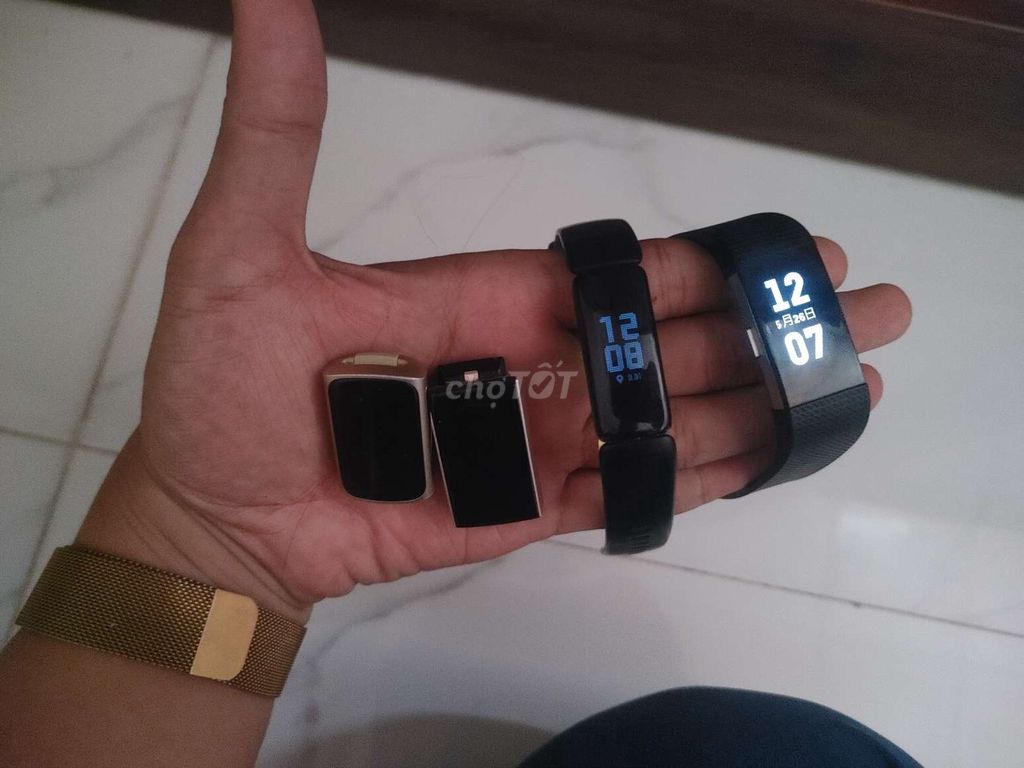 combo 4 con fitbit. Mua bán Thiết bị đeo thông minh tại Quận 12 Tp Hồ Chí Minh được đăng bởi Tn2nd hình 1
