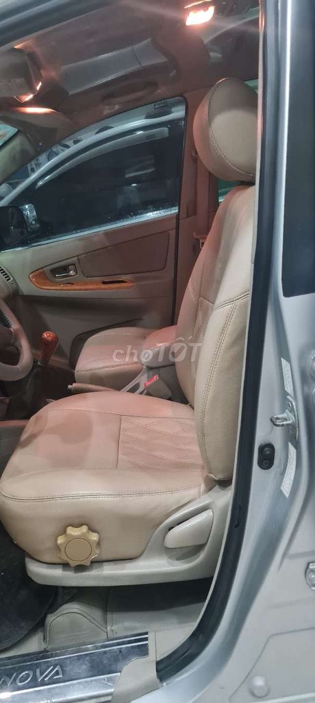 Toyota Innova 2011 G Bạc xe cá nhân. Mua bán Ô tô tại Quận Gò Vấp Tp Hồ Chí Minh được đăng bởi Linhduyen hình 11