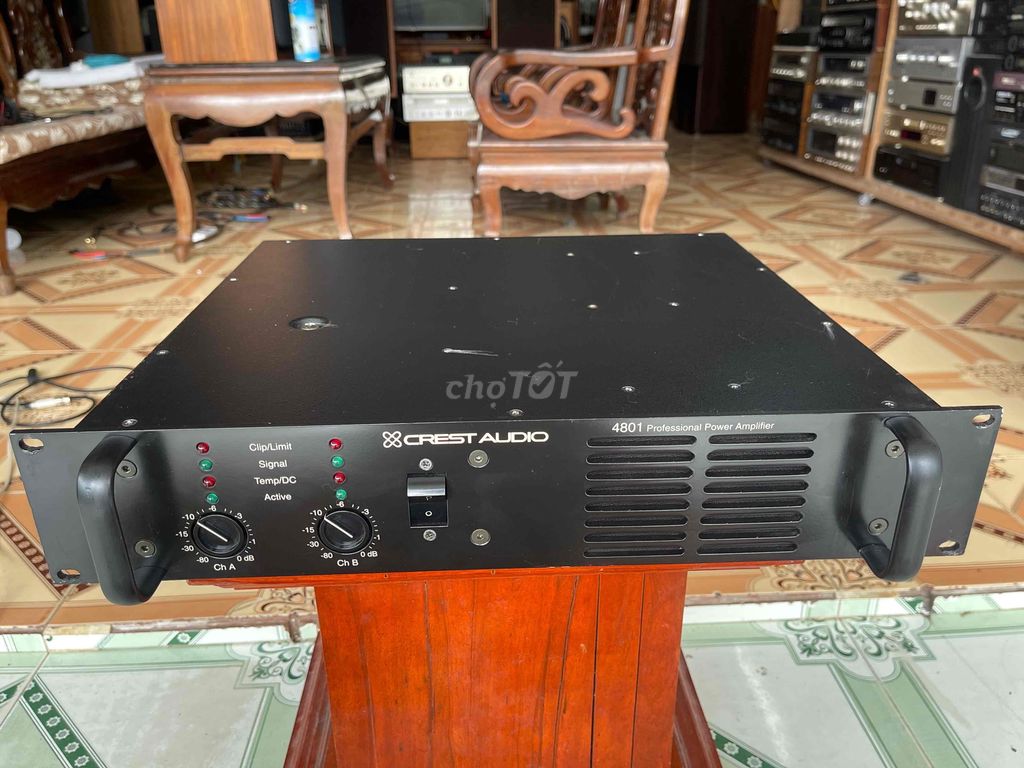 Đẩy Crest Audio model 4801 hàng bãi về từ Mỹ.