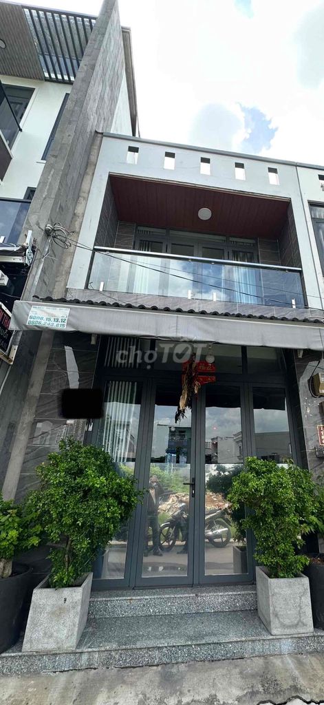 B.án nh.à, gần P.Thuận, HXH, hơn 5tỷ, 2 tầng, 4x13, Q7