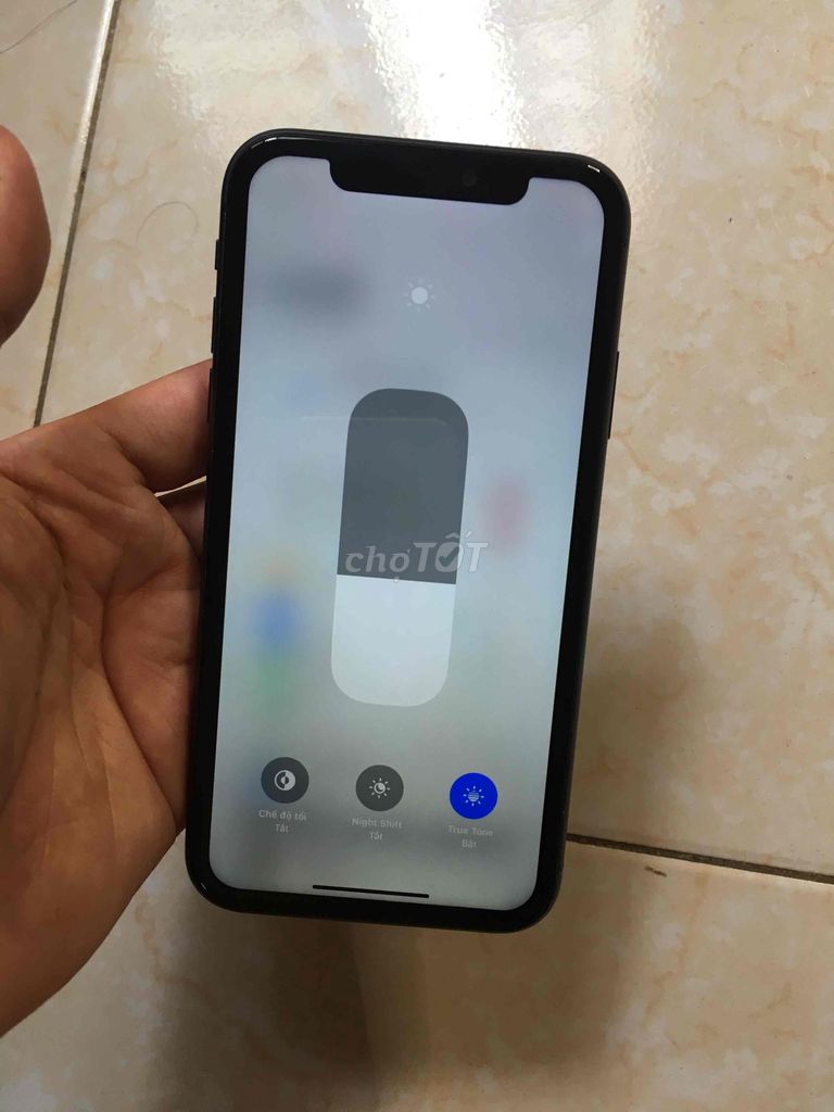 Apple iPhone 11 64GB Đen. Mua bán Điện thoại tại Quận Tây Hồ Hà Nội được đăng bởi Viet hình 1