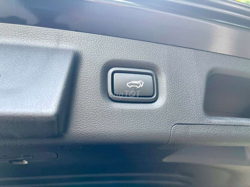 2024 Cao cấp 2.2L HTRAC - 10800 km. Mua bán Ô tô tại Quận Cầu Giấy Hà Nội được đăng bởi A LONG hình 15