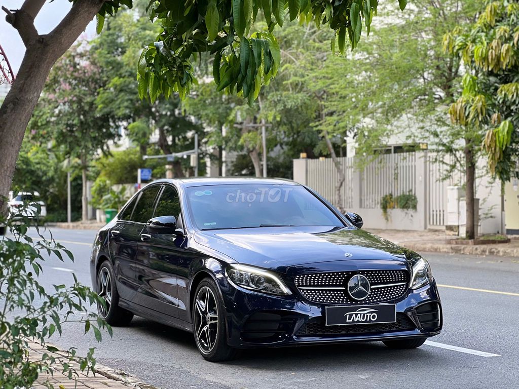 Mercedes Benz C300 AMG Model 2021- 19.000Km