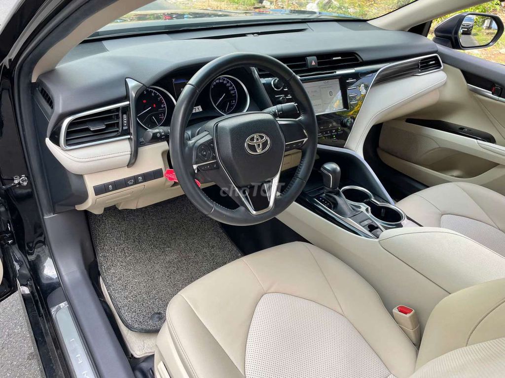 TOYOTA CAMRY 2.0G  31000 km. Mua bán Ô tô tại Thành phố Thủ Đức Tp Hồ Chí Minh được đăng bởi Ms Hiệp  hình 20