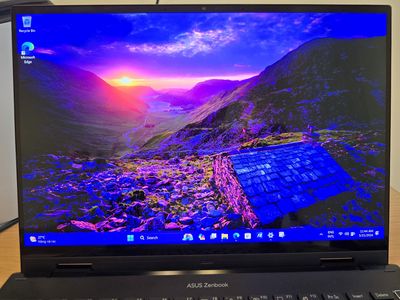 Asus Zenbook Flip R6800H/16/1T màn 4k Oled cảm ứng. Mua bán Laptop tại Quận Hoàng Mai Hà Nội được đăng bởi Svyzt Anh