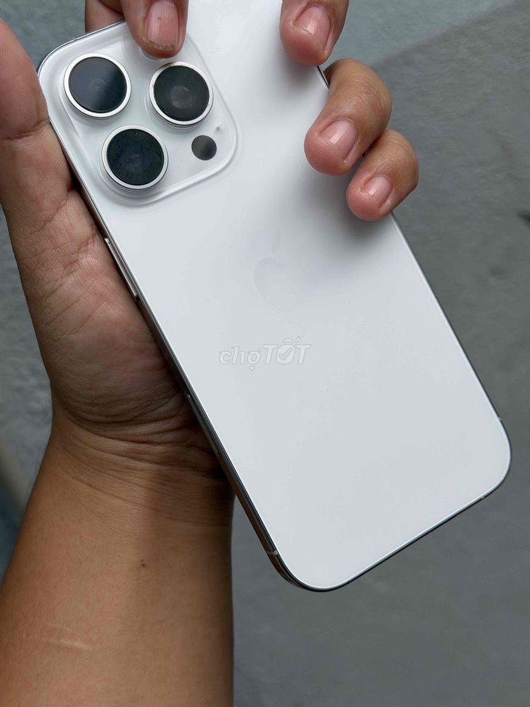 Apple iPhone 16 Pro 256GB Trắng. Mua bán Điện thoại tại Thành phố Biên Hòa Đồng Nai được đăng bởi nguyễn lê store hình 1