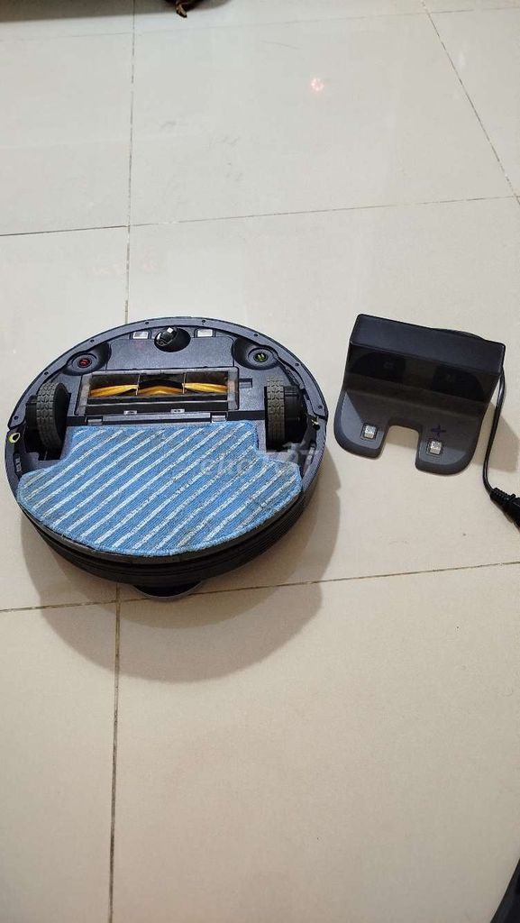 Bán xác 2 còn Robot hút bụi. Mua bán Thiết bị vệ sinh, nhà tắm tại Huyện Nhà Bè Tp Hồ Chí Minh được đăng bởi Tien Huynh hình 1