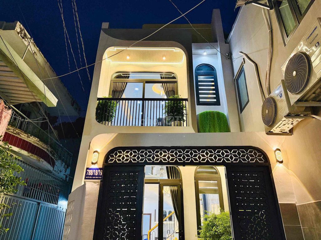 NHÀ PHỐ 1 LẦU NGUYEN KIEM 3PN P. HANH THÔNG GV