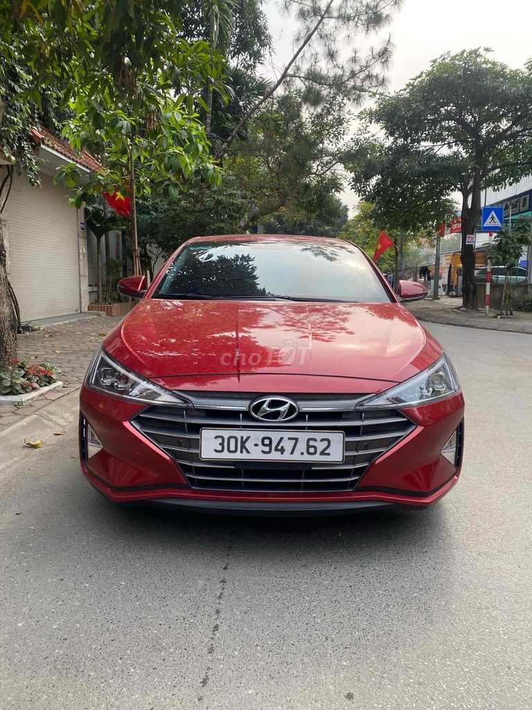 Elantra pre 2.0L :2021 AT