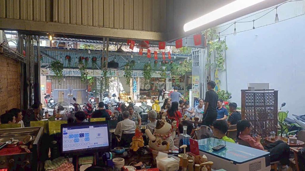 Sang Quán Cà Phê - Khu Tân Sơn Nhì 