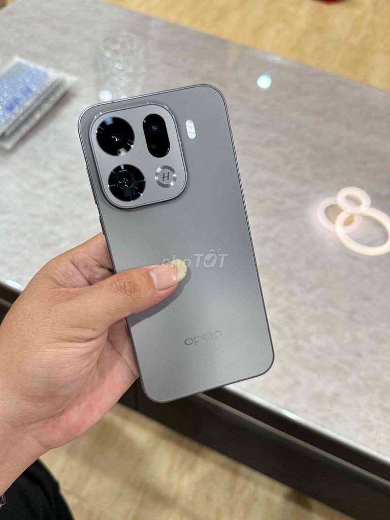 Oppo Find X9Pro 512GB Xám Titan. Mua bán Điện thoại tại Quận 11 Tp Hồ Chí Minh được đăng bởi Khoa Nguyễn  hình 1