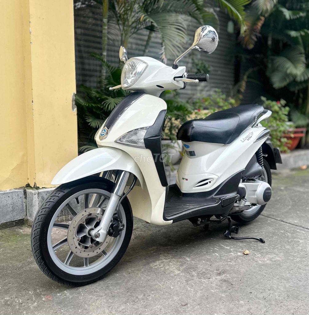 Liberty Fi đẹp, máy êm thì thầm bao vọt biển SG. Mua bán Xe máy tại Quận 8 Tp Hồ Chí Minh được đăng bởi Quân  hình 2