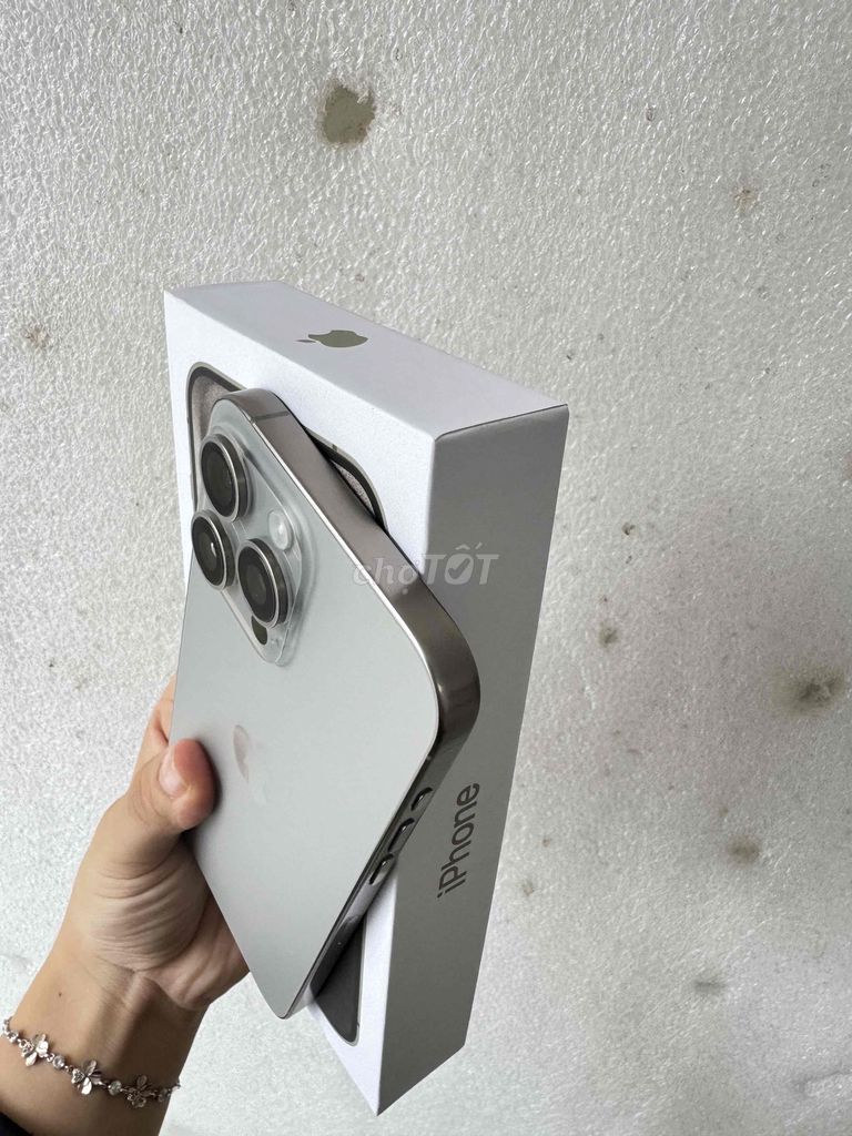 iphone 15 Pro Max 512gb màu Natural zin đẹp fulbox. Mua bán Điện thoại tại Quận Bình Thạnh Tp Hồ Chí Minh được đăng bởi Gia Bảo hình 1