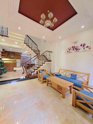 Аренда · 3 комн. · 100 м² · Quận Sơn Trà, ул. Đường Hoàng Bích Sơn