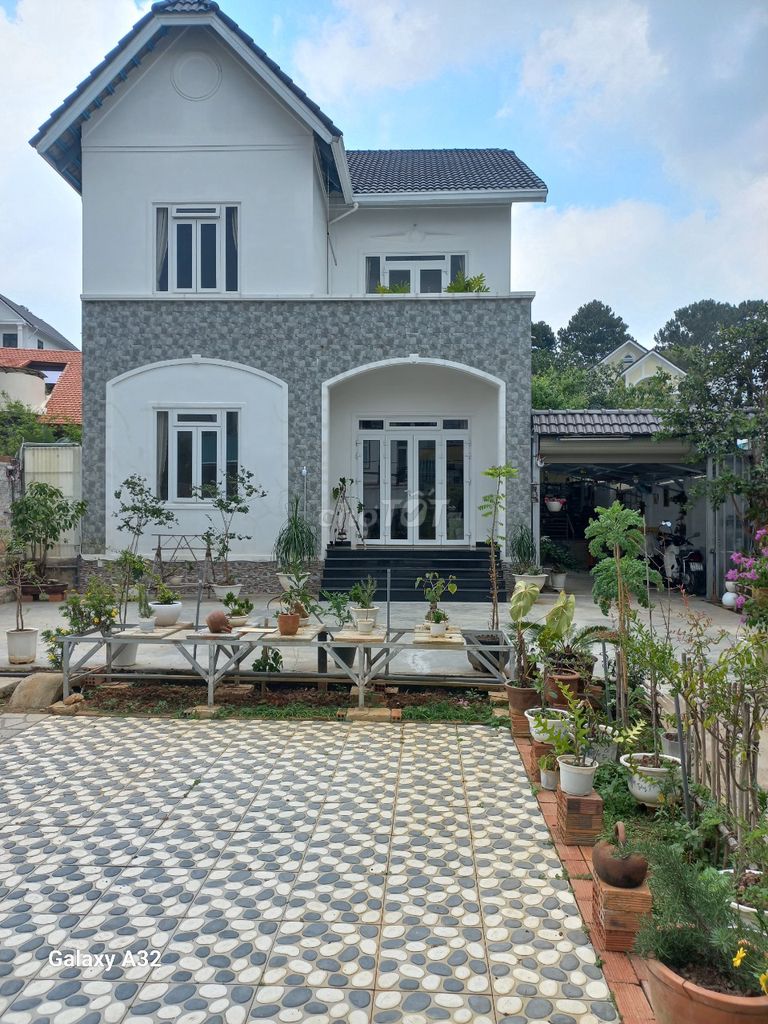 Bán VILLA sân vườn KQH Yersin Đà Lạt-chính chủ