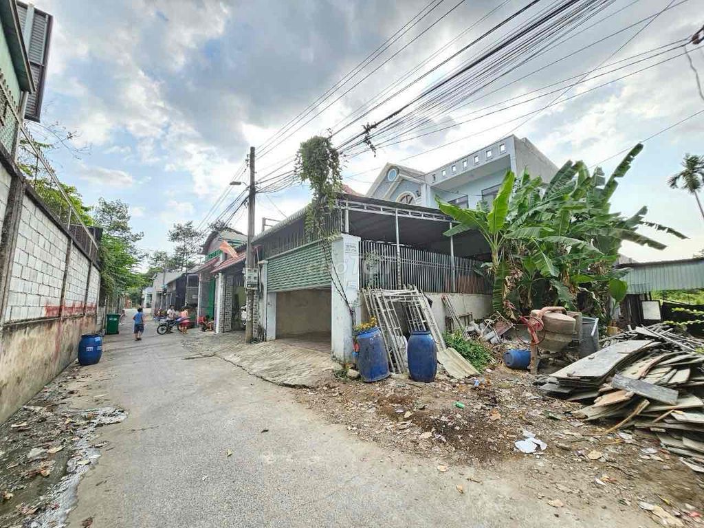 Nhà gần KDC Hố Lang, Phường Tân Bình, TP Dĩ An.