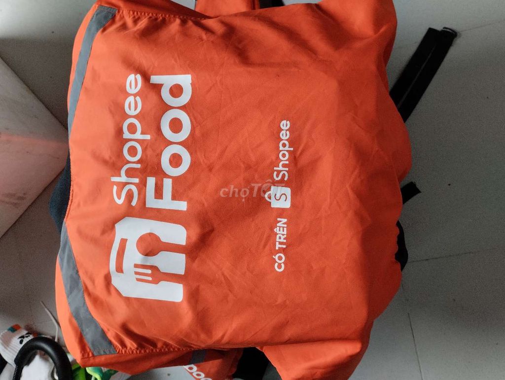 Áo mũ và túi giao hàng ShopeeFood Mới. Mua bán Túi xách tại Quận Ngũ Hành Sơn Đà Nẵng được đăng bởi Bùi Đình Vũ hình 1