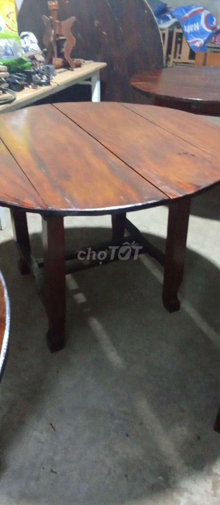 Bàn ăn Gỗ Tròn  1m15x78cm Đã sử dụng. Mua bán Bàn ghế tại Thành phố Bến Tre Bến Tre được đăng bởi Mr Sơn  hình 1