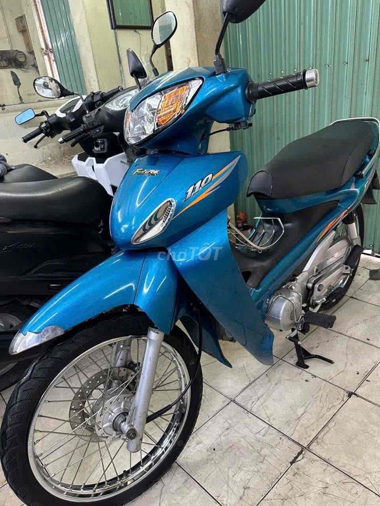 Future 2001. đầu nồi zin 100%. BSTP 1 đời chủ. Mua bán Xe máy tại Quận Bình Thạnh Tp Hồ Chí Minh được đăng bởi Lê Nhân hình 1