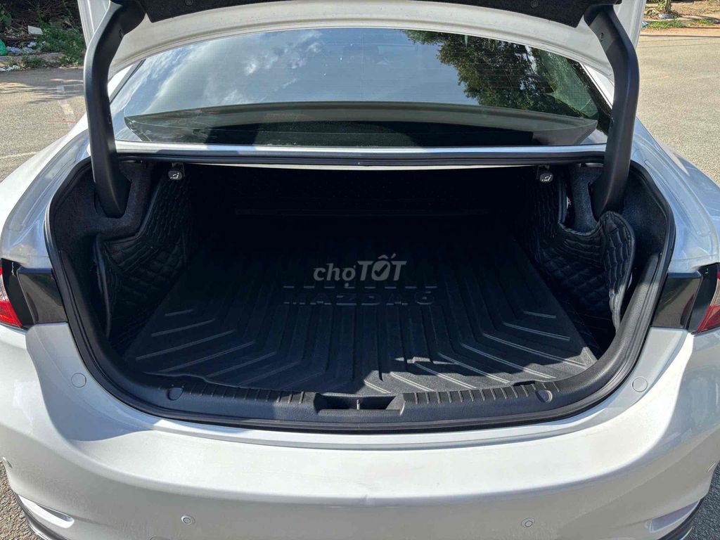 Mazda 6 2023 Premium 2.0 AT - 37000 km. Mua bán Ô tô tại Quận 8 Tp Hồ Chí Minh được đăng bởi Cửa hàng ô tô cũ TRUST CARS hình 16