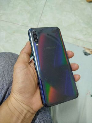 Samung Galaxy A70 6Gb. 128Gb. Zin Màn K ám. Mua bán Điện thoại tại Quận Gò Vấp Tp Hồ Chí Minh được đăng bởi Nhàn