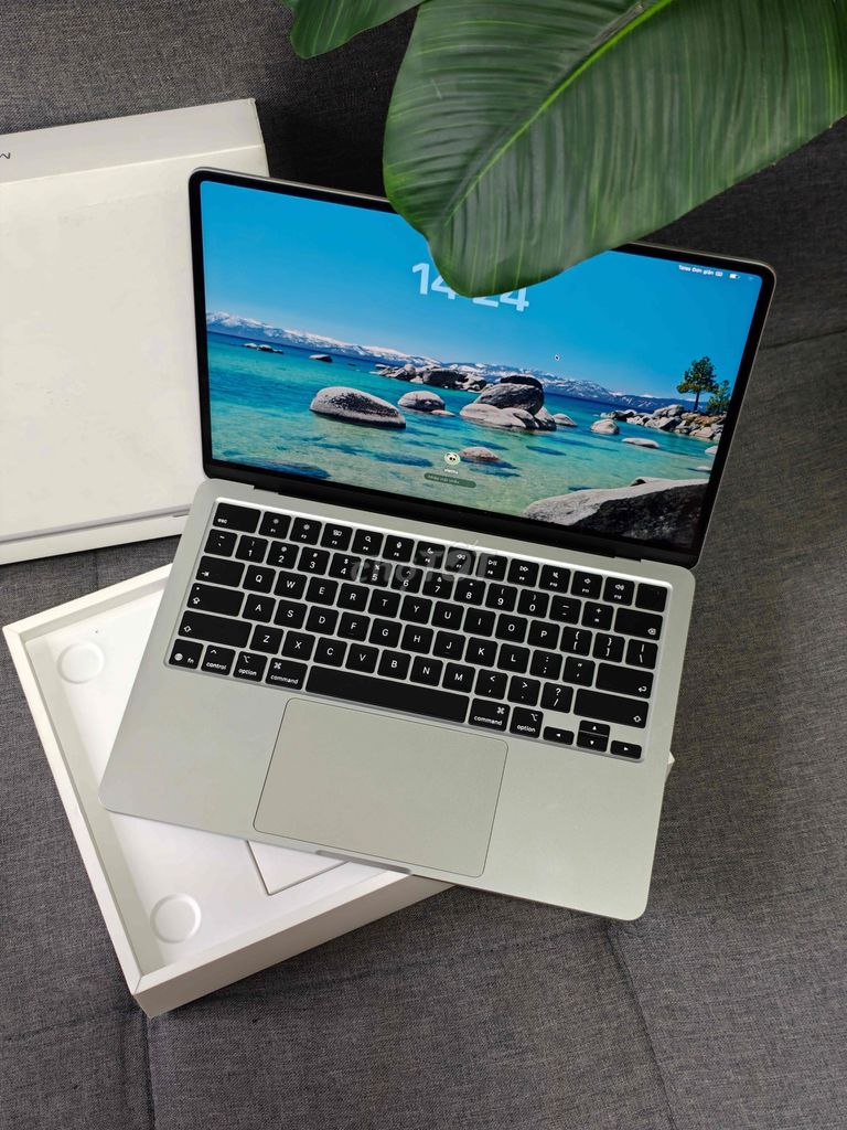 macbook Air M5 16/512gb Vn Likenew Sạc 3Lần. Mua bán Laptop tại Quận Đống Đa Hà Nội được đăng bởi Quý Hoàng hình 1