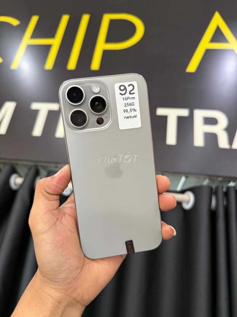 iPhone 16 Pro Max 256GB Natural. Mua bán Điện thoại tại Thành phố Biên Hòa Đồng Nai được đăng bởi Lộc Nguyễn hình 1
