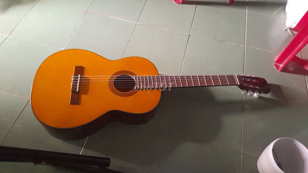 Đàn guitar cho người mới bắt đầu new 98%. Mua bán Nhạc cụ tại Thị xã Đông Hòa Phú Yên được đăng bởi Thành Khánh hình 1