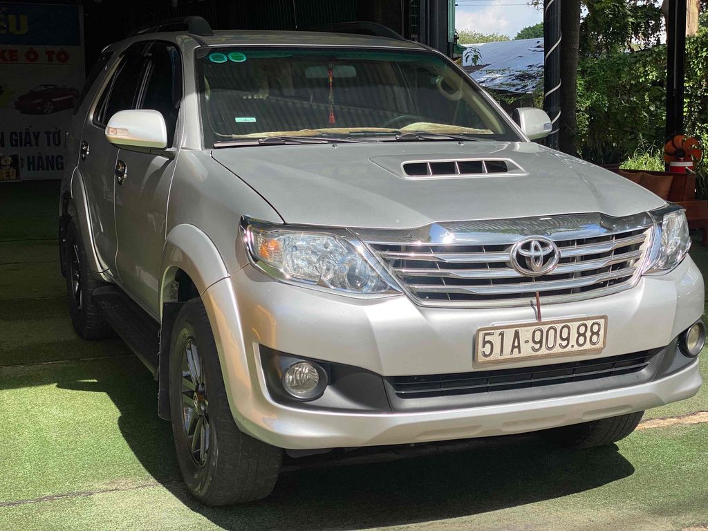 Toyota Fortuner 2014 2.5G 4x2 - 115000 km. Mua bán Ô tô tại Thành phố Long Khánh Đồng Nai được đăng bởi Mr hiếu hình 1