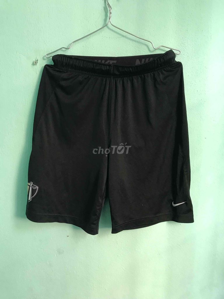 Quần đùi Nike Running Nam size S Đen. Mua bán Quần áo tại Thành phố Huế Thừa Thiên Huế được đăng bởi A Bảy hình 1